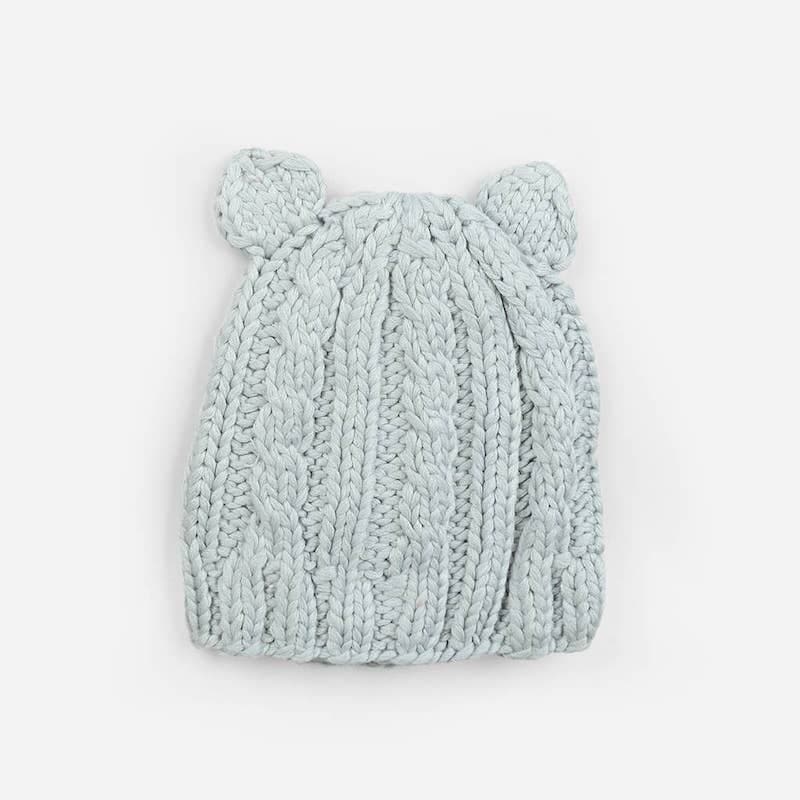 Cable knit toddler hat with bear ears. Light grey color.
